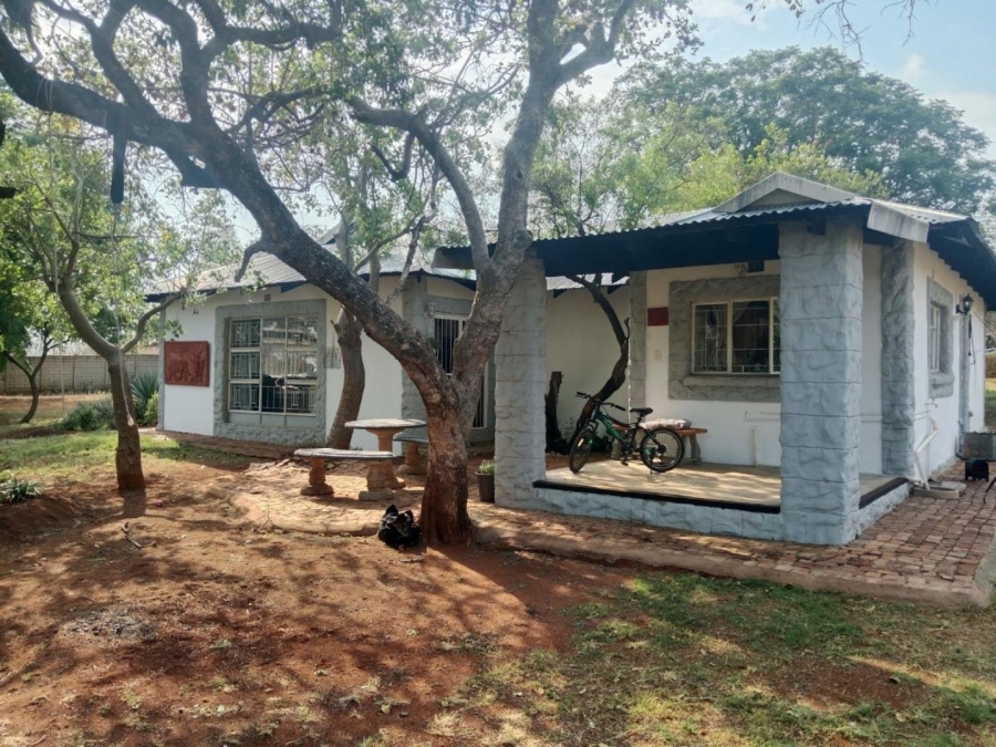 Commercial Property for Sale in De Wildt North West